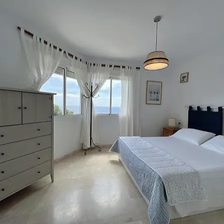 El Faro Holiday home *
